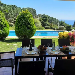 https://casa-max.catalonia-hotels.com